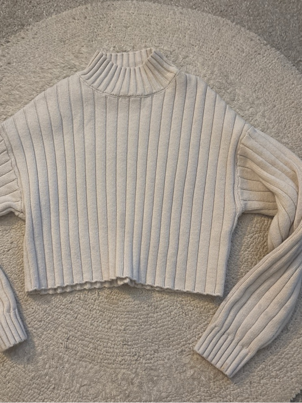 Cropped ribbed sweater